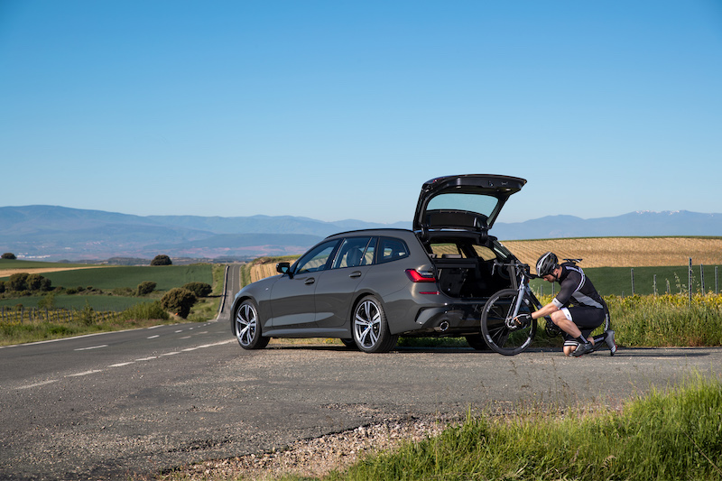 Nuova BMW Serie 3 Touring, ora anche ibrida plug-in Nuova BMW Serie 3 Touring, ora anche ibrida plug-in