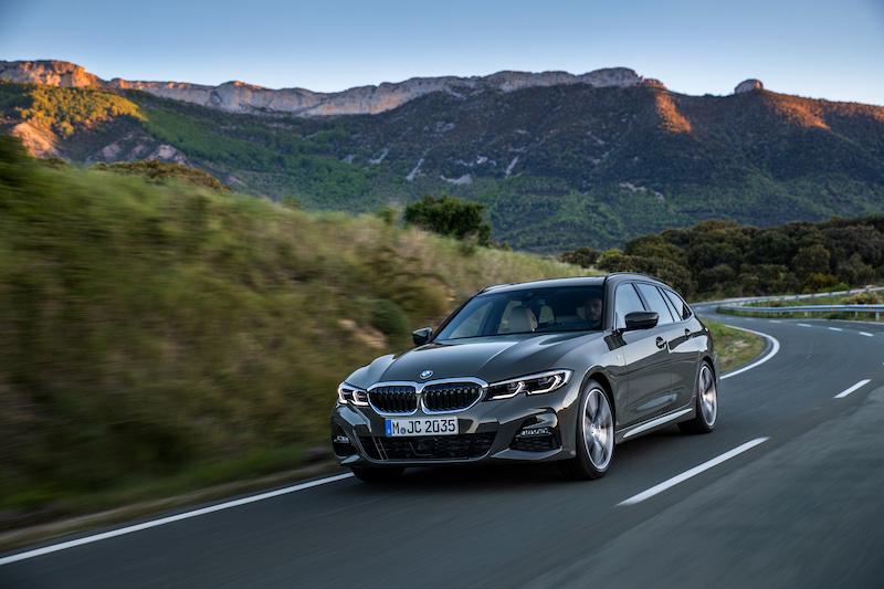 Nuova BMW Serie 3 Touring, ora anche ibrida plug-in Nuova BMW Serie 3 Touring, ora anche ibrida plug-in