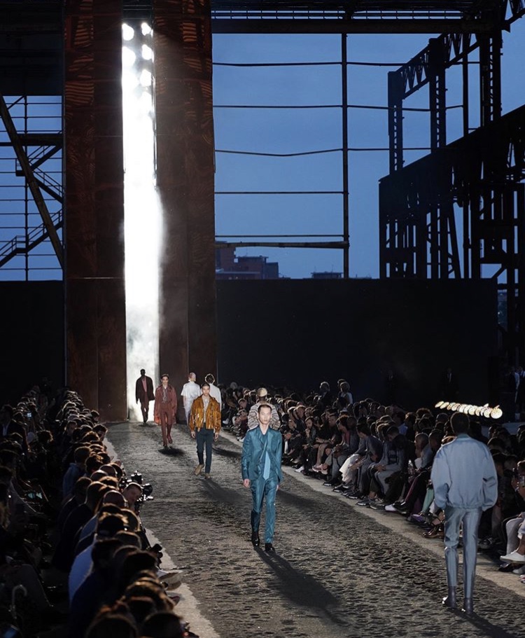 Torna Milano Moda Uomo. Da Stella McCartney a Blumarine Torna Milano Moda Uomo. Da Stella McCartney a Blumarine