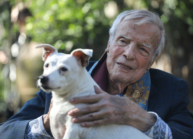 Morto Zeffirelli, la sua Roma piange il grande regista: legame indistruttibile Morto Zeffirelli, la sua Roma piange il grande regista: legame indistruttibile