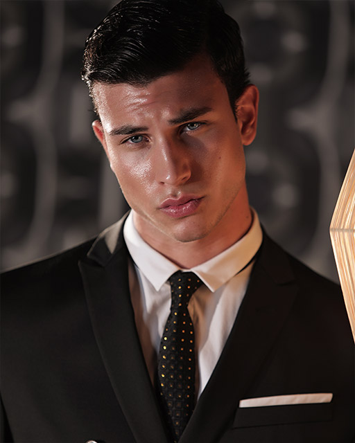 Mattia Narducci, da Armani a D&G, il nuovo volto della moda italiana. FOTO