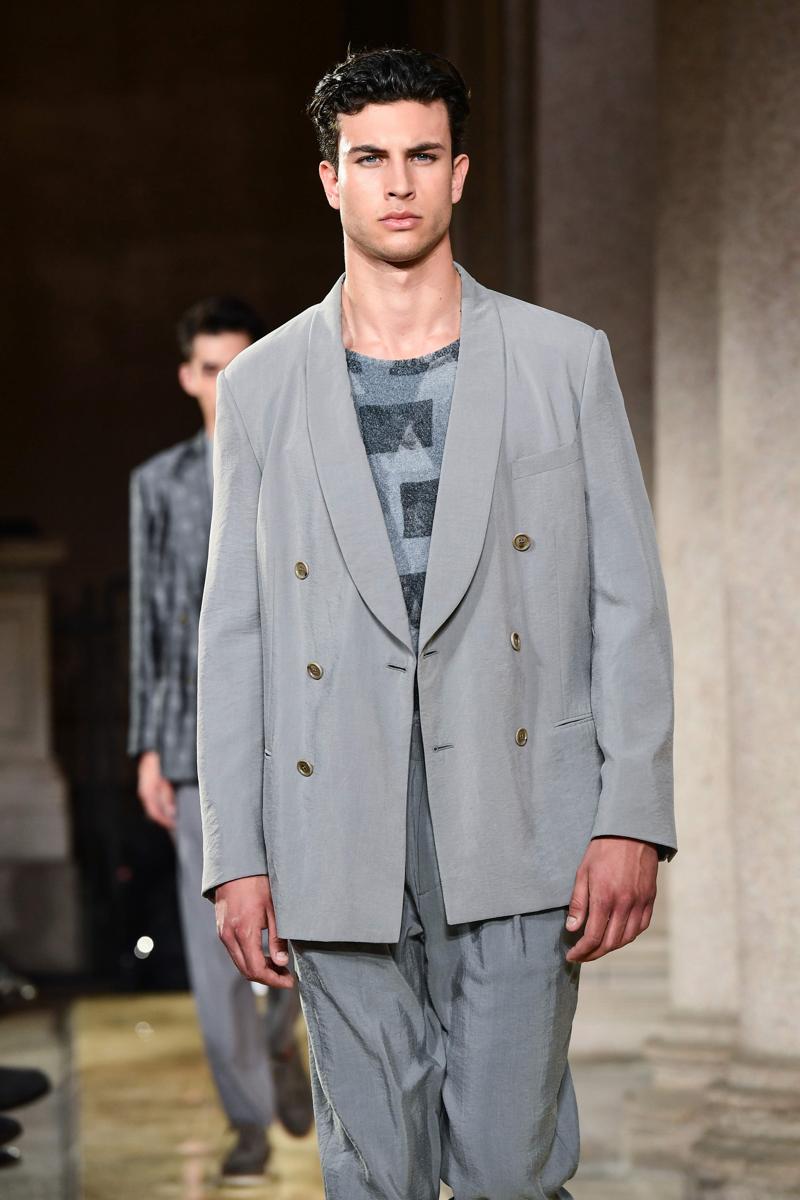Mattia Narducci, da Armani a D&G, il nuovo volto della moda italiana. FOTO