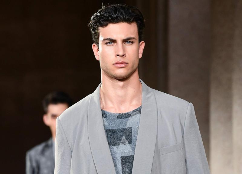 Mattia Narducci, da Armani a D&G, il nuovo volto della moda italiana. FOTO