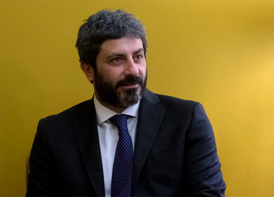 Palamara, stipendione sospeso. Perchè Fico continua a sganciarlo a Lotti?