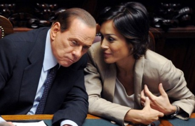 Forza Italia: a Roma deciderà tutto Mara Carfagna. L’ex miss che fa paura Forza Italia: a Roma deciderà tutto Mara Carfagna. L’ex miss che fa paura