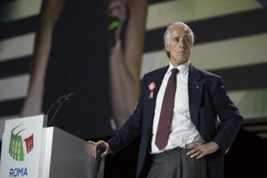 Roma al voto: via Raggi, 3 candidati pronti: Calenda, Malagò e Cremonesi