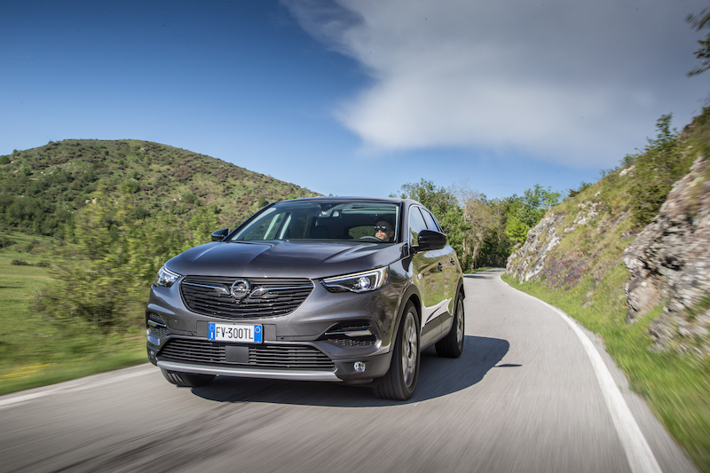 Opel GRANDLAND X: l’avventuriero! Opel GRANDLAND X: l’avventuriero!