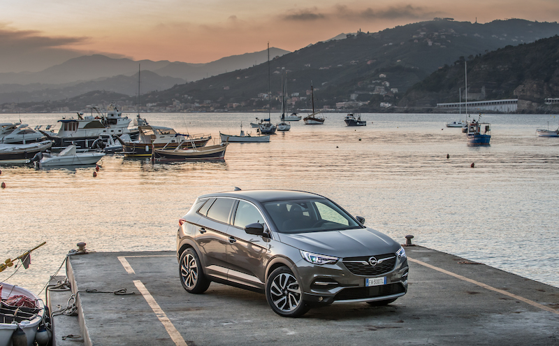 Opel GRANDLAND X: l’avventuriero! Opel GRANDLAND X: l’avventuriero!