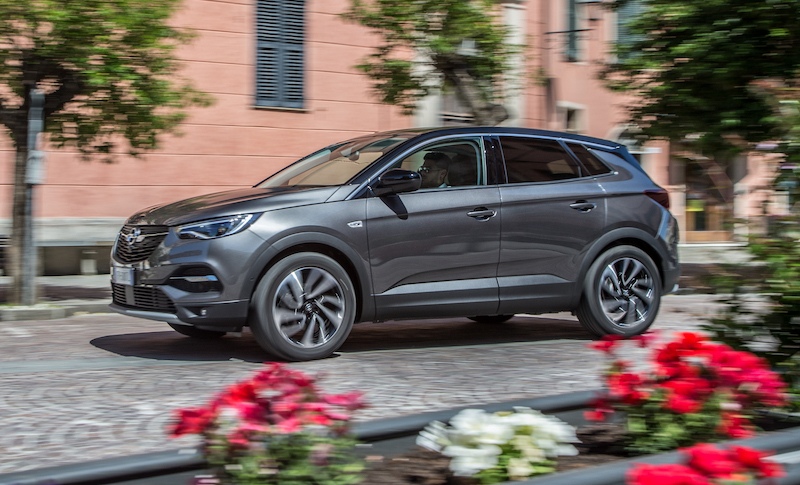 Opel GRANDLAND X: l’avventuriero! Opel GRANDLAND X: l’avventuriero!