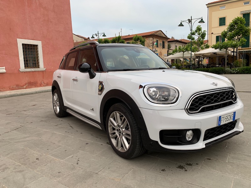 MINI Countryman ALL4 plug-in Hybrid: a tutta velocità verso il futuro MINI Countryman ALL4 plug-in Hybrid: a tutta velocità verso il futuro