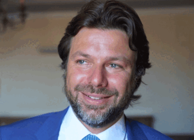 “Il salario minimo aiuta le imprese”. I 5 Stelle ‘correggono’ la Lega