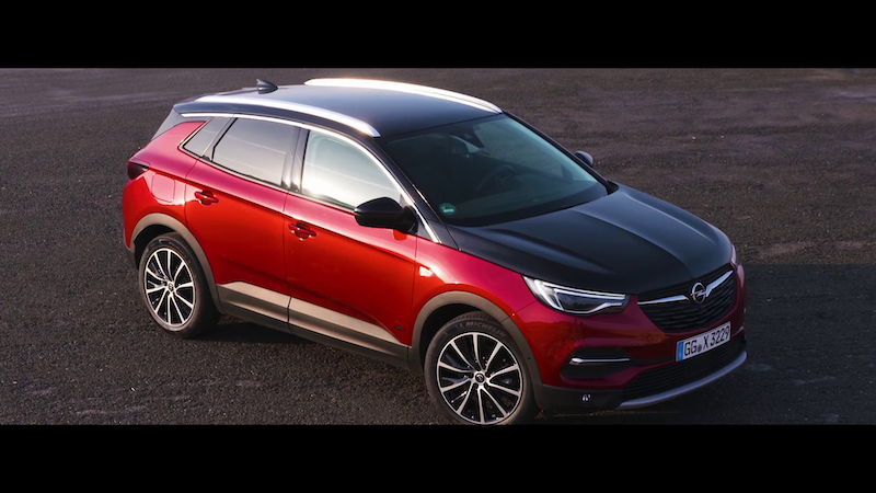 Opel Grandland X Hybrid4, la prima ibrida plug-in