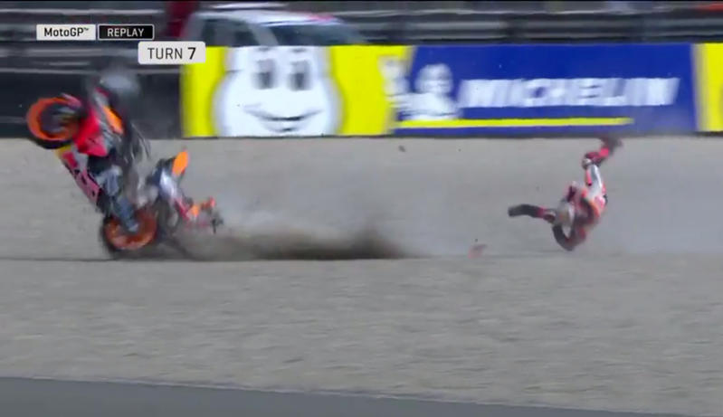 Jorge Lorenzo brutta caduta ad Assen. MotoGp, pilota Honda portato in ospedale
