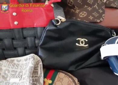 Convers, Chanel e Lego: 32 mn di pezzi tarocchi. Maxi sequestro della Gdf
