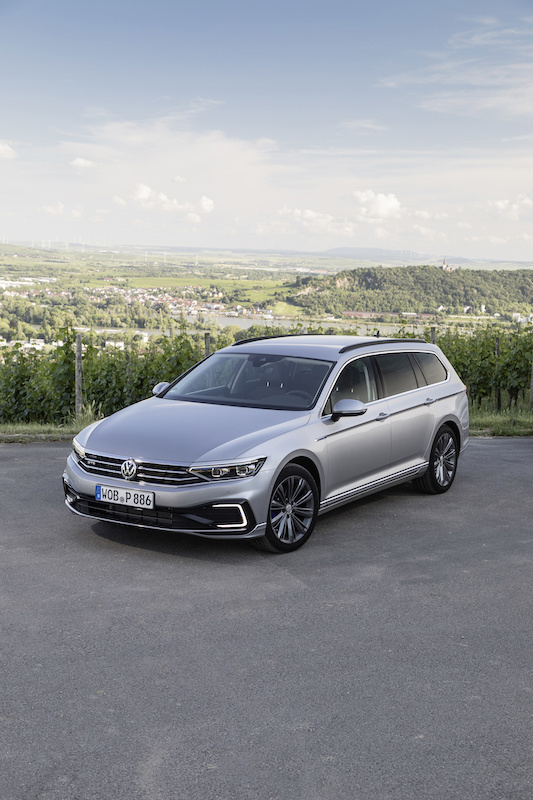 Volkswagen presenta la nuova Passat Volkswagen presenta la nuova Passat