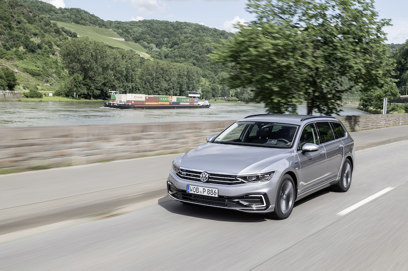 Volkswagen presenta la nuova Passat Volkswagen presenta la nuova Passat