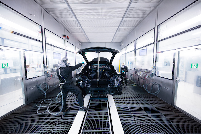 Lamborghini Urus: verniciature a “intelligenza artificiale”
