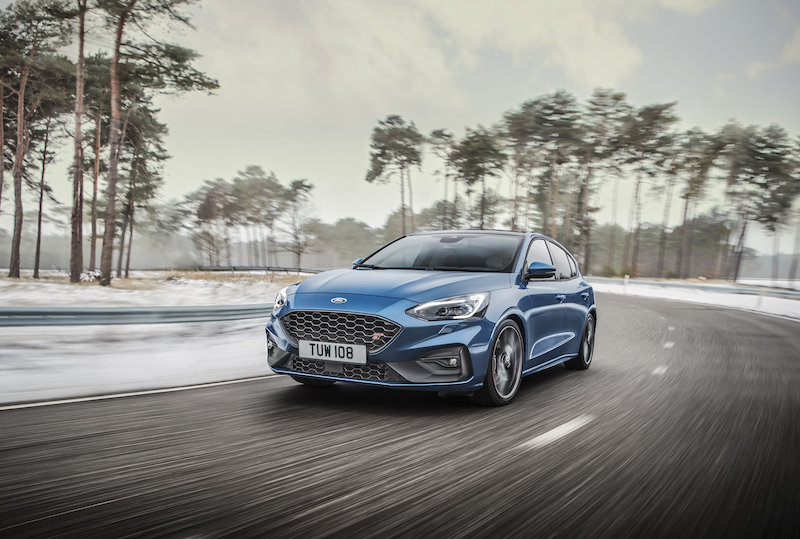 Nuova Ford Focus ST con un motore benzina 2.3 EcoBoost da 280 CV Nuova Ford Focus ST con un motore benzina 2.3 EcoBoost da 280 CV