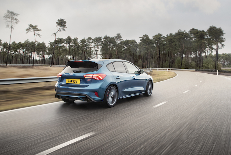 Nuova Ford Focus ST con un motore benzina 2.3 EcoBoost da 280 CV Nuova Ford Focus ST con un motore benzina 2.3 EcoBoost da 280 CV