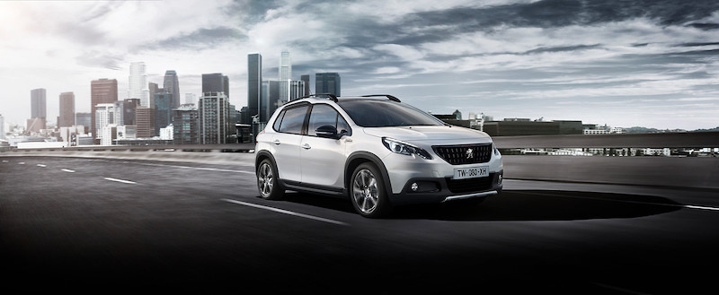 Peugeot presenta la 2008 con il motore benzina PureTech Turbo Peugeot presenta la 2008 con il motore benzina PureTech Turbo