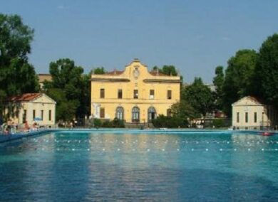 Sunset Pool: da lunedì 8 luglio Piscina Romano aperta sino alle 21