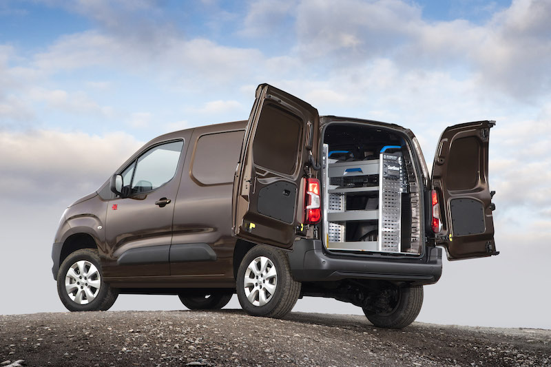 Nuovo Opel Combo Cargo, arriva la versione 4×4 Dangel Nuovo Opel Combo Cargo, arriva la versione 4×4 Dangel