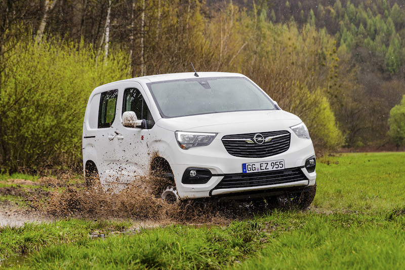 Nuovo Opel Combo Cargo, arriva la versione 4×4 Dangel Nuovo Opel Combo Cargo, arriva la versione 4×4 Dangel