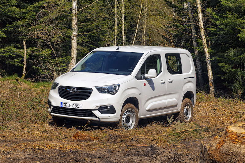 Nuovo Opel Combo Cargo, arriva la versione 4×4 Dangel Nuovo Opel Combo Cargo, arriva la versione 4×4 Dangel