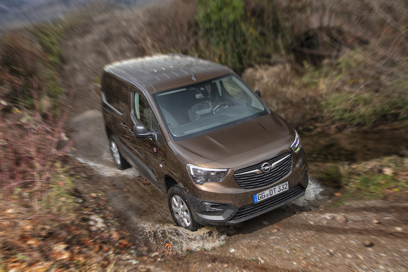 Nuovo Opel Combo Cargo, arriva la versione 4×4 Dangel Nuovo Opel Combo Cargo, arriva la versione 4×4 Dangel