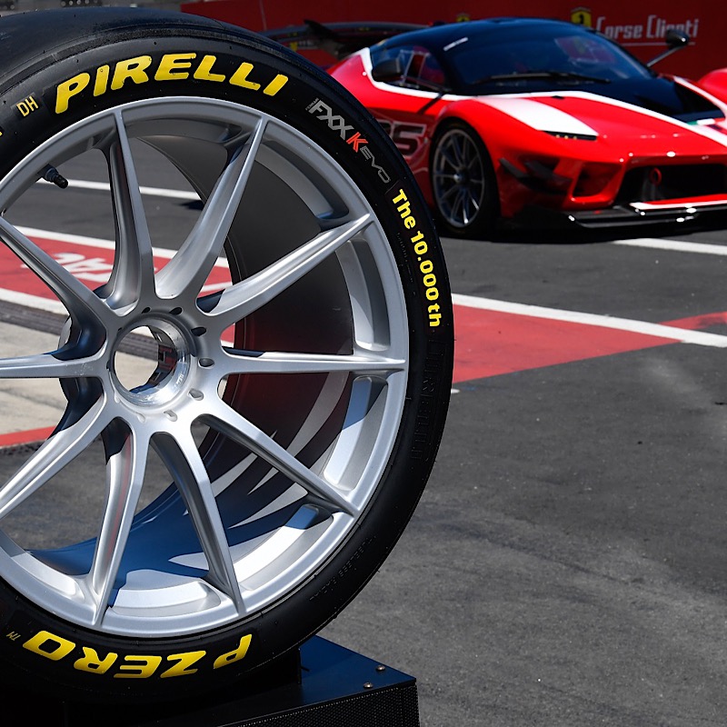 Pirelli porta in pista la P Zero numero 10.000 Pirelli porta in pista la P Zero numero 10.000
