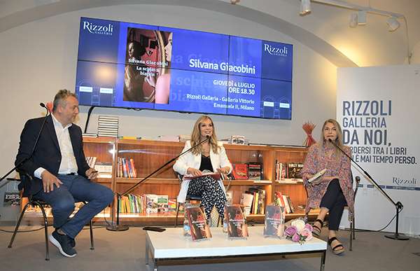 Silvana Giacobini ritorna con la presentazione del romanzo “La schiava bianca