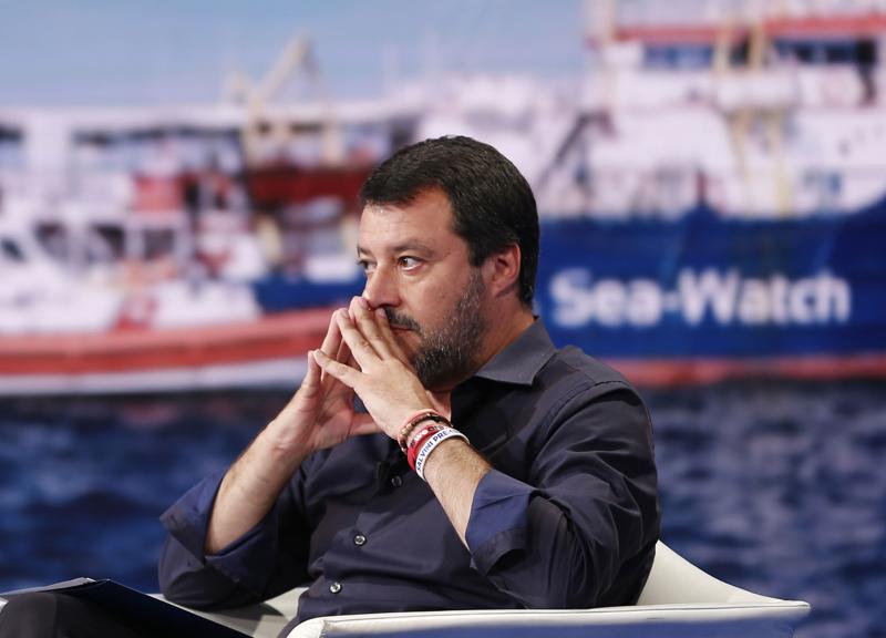 Galleria foto 'Migranti, Salvini alla Tunisia: “Rimpatri anche su navi di linea”' - foto 1