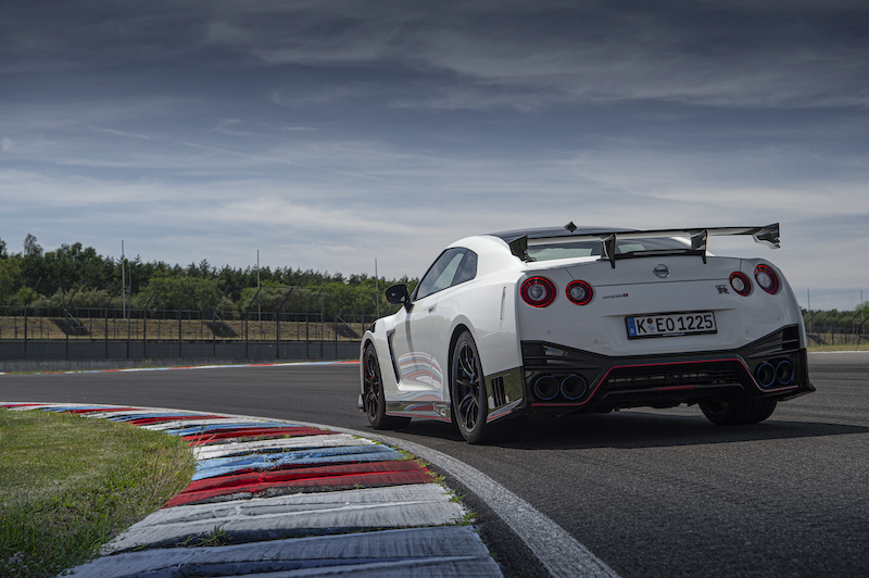 Nissan GT-R NISMO 2020: tecnologia e prestazioni fino a 300 km/h Nissan GT-R NISMO 2020: tecnologia e prestazioni fino a 300 km/h