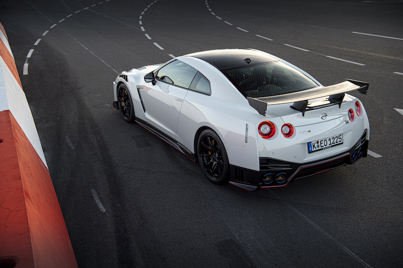 Nissan GT-R NISMO 2020: tecnologia e prestazioni fino a 300 km/h Nissan GT-R NISMO 2020: tecnologia e prestazioni fino a 300 km/h