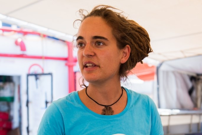 Carola querela Salvini: “Sequestrate i suoi profili social” Carola querela Salvini: “Sequestrate i suoi profili social”