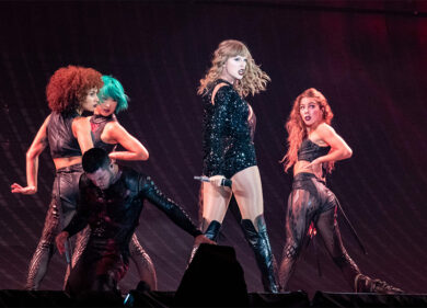 Taylor Swift star più pagata al mondo. Batte Kylie Jenner e e Kanye West