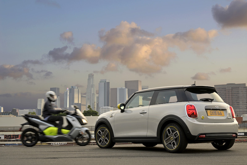 Nuova MINI Full Electric, zero emissioni puro divertimento di guida