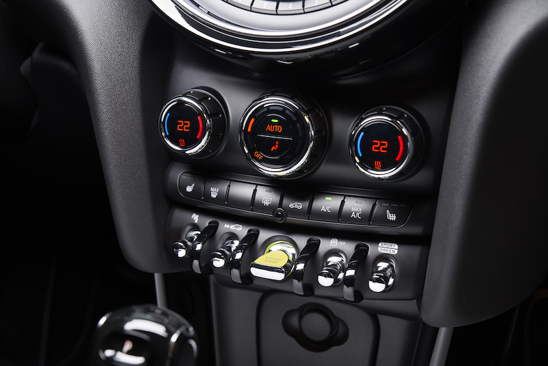 Nuova MINI Full Electric, zero emissioni puro divertimento di guida
