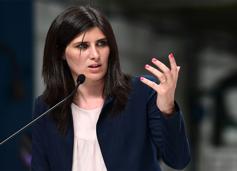 Appendino di nuovo tradita dal “fuoco amico”. M5S verso il suidicio di massa? Appendino di nuovo tradita dal “fuoco amico”. M5S verso il suidicio di massa?