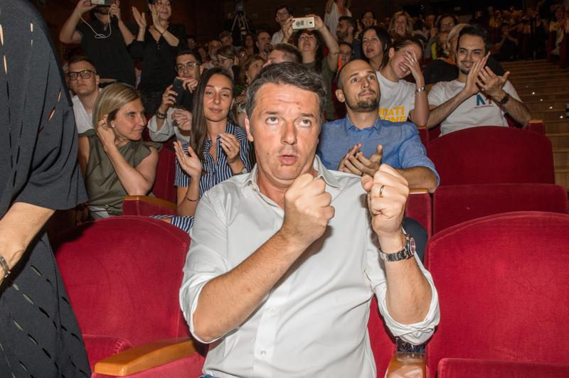 Green e anti flat tax: il piano di Zingaretti.Ma Renzi vuole riprendersi il Pd Green e anti flat tax: il piano di Zingaretti.Ma Renzi vuole riprendersi il Pd