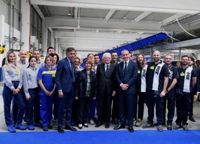 Poste Italiane: a Bologna il più grande hub logistico dedicato all’e-commerce