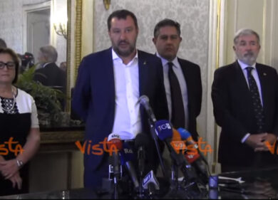 Sequestro armi, Salvini: “Neonazi volevano uccidere me”