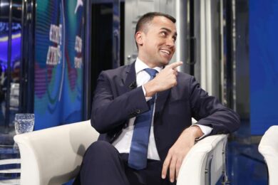 M5S, nuova proposta oscena del Pd: 20 milioni per finanziarsi le primarie