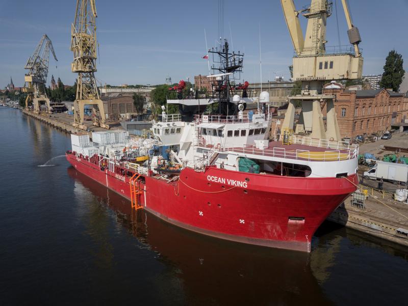 Migranti, MSF torna in mare: ecco la nuova nave Ocean Viking Migranti, MSF torna in mare: ecco la nuova nave Ocean Viking