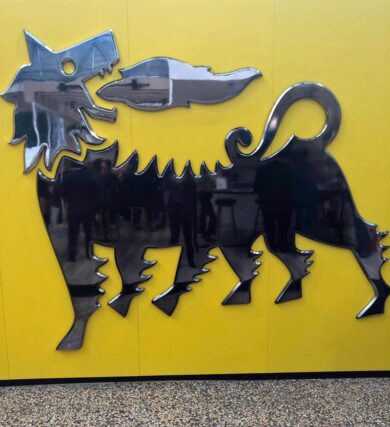 Eni, al via l’assemblaggio dello scafo della Coral Sul FLNG