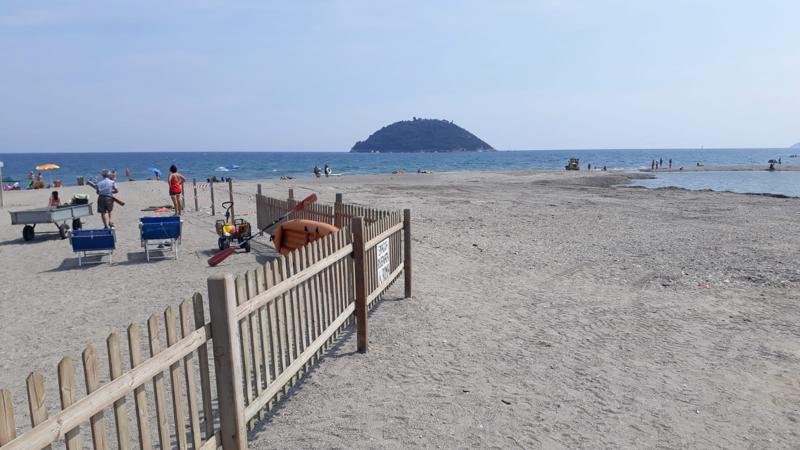Jova beach party, tappa di Albenga annullata. I fan: “Cornuti e mazziati” Jova beach party, tappa di Albenga annullata. I fan: “Cornuti e mazziati”