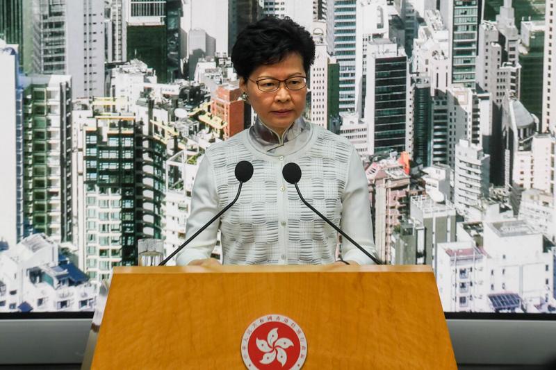 Hong Kong, Carrie Lam condanna violenze: “Sfida alla sovranità” Hong Kong, Carrie Lam condanna violenze: “Sfida alla sovranità”