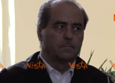 Di Pietro piange ma non firma la lettera per Borrelli: gli scontri in procura