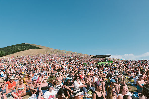 Marco Mengoni, Fuori atlantico tour: affluenza record a Monte Cucco Marco Mengoni, Fuori atlantico tour: affluenza record a Monte Cucco