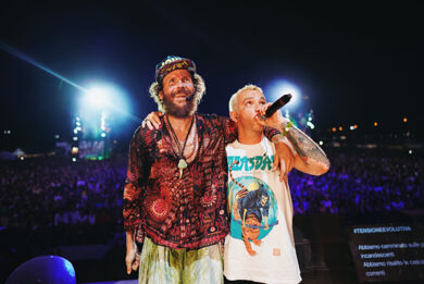 JOVA BEACH PARTY, TAPPA A OLBIA CON FIORELLO E SALMO